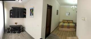 Гостевой дом TEMO GUEST HOUSE 10 Батуми Классический трехместный номер-5